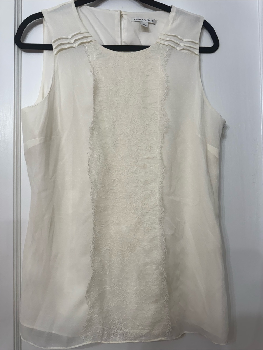 Banana Republic Cream Sleeveless Lace Front Blouse 10